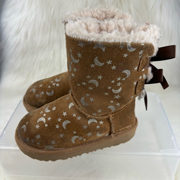 UGG WINTER BOOTS SIZE 10 TODDLER - Picture 6 of 9
